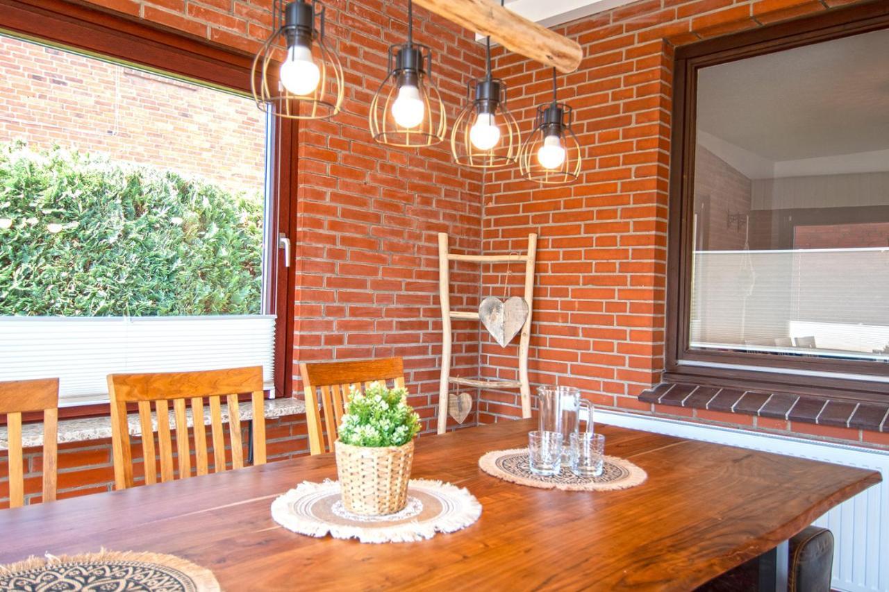 Grosses Ferienhaus Mit 4 Schlafzimmern Eutin Buitenkant foto